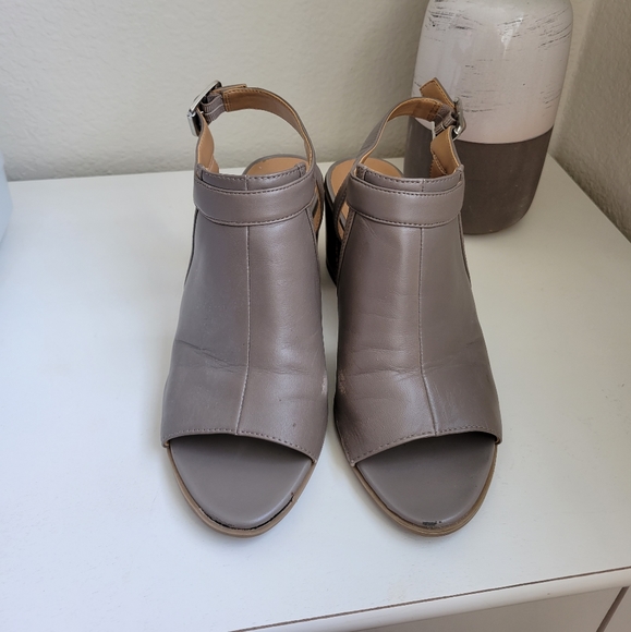 Franco Sarto block heel sandals - Picture 4 of 10